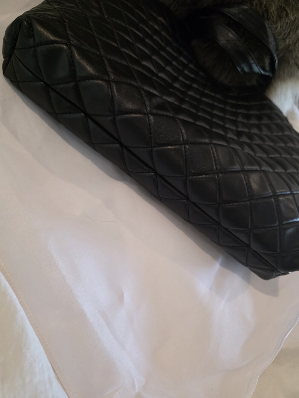 YSL Initial Tote - Picture 4 of 13